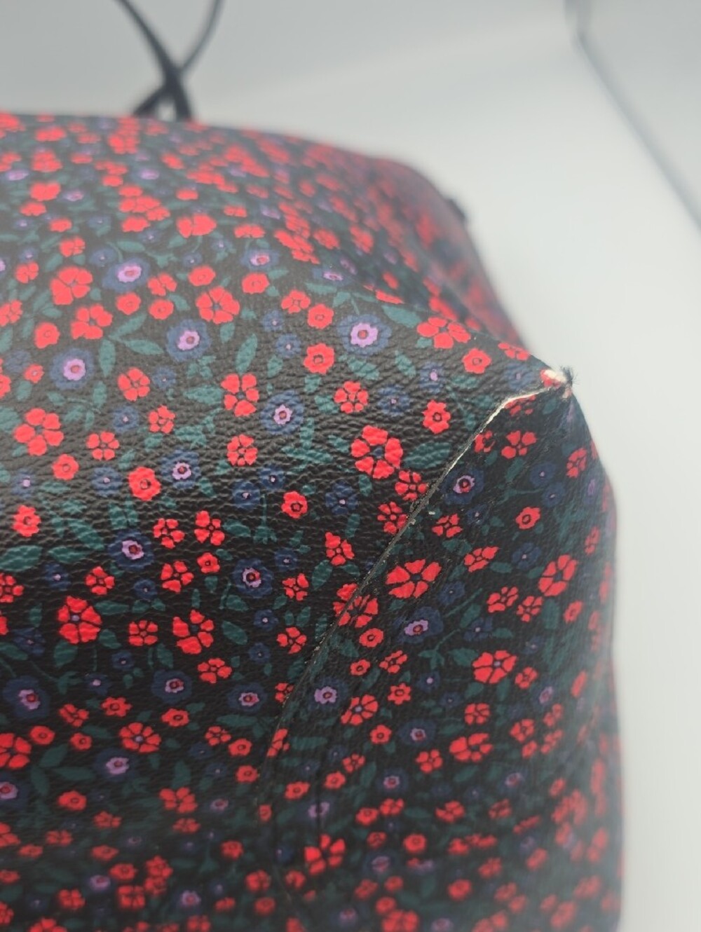 Coach Black & Red Reversable Floral/ Black Large Tote W Silver Hardware (GOOD)🥀 - Picture 8 of 15